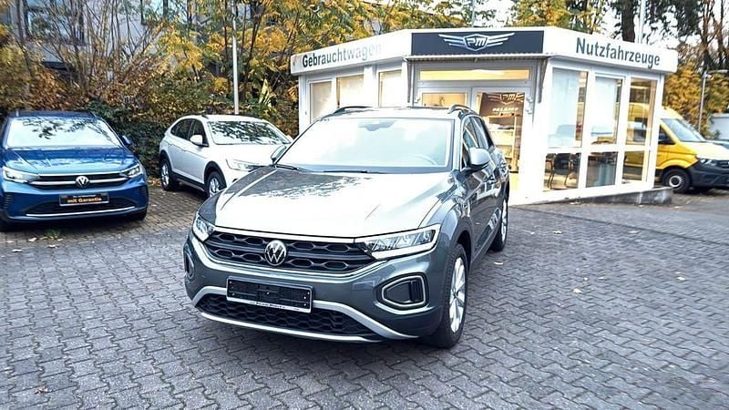 Gebraucht VW T-Roc Life 110 PS (80 kW) 2023 Grau SUV