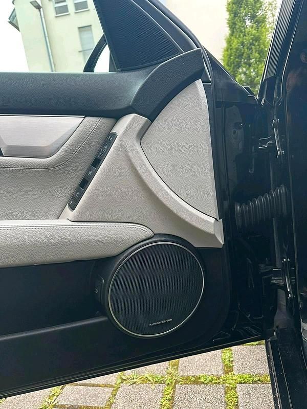 Gebraucht Mercedes C350 306 PS (225 kW) 2011 Schwarz Limousine