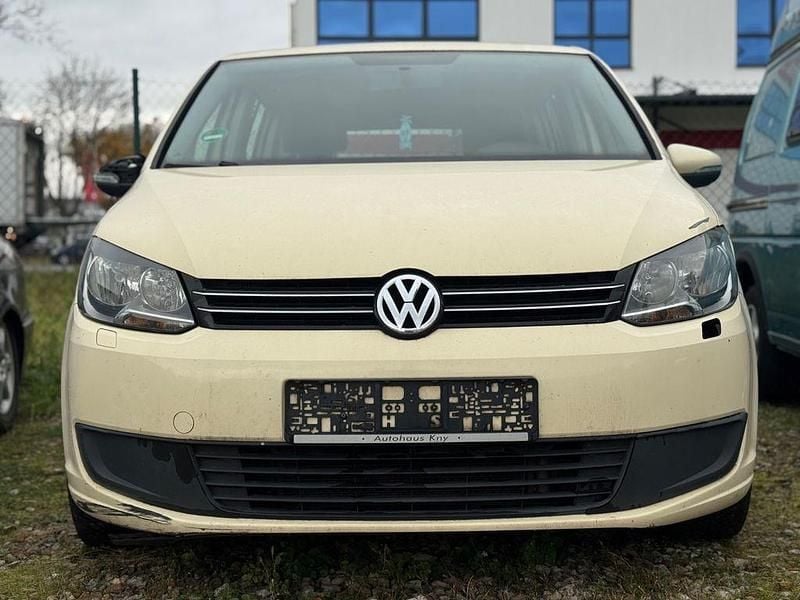 Gebraucht VW Touran 110 PS (80 kW) 2015 Gelb Van / Kleinbus