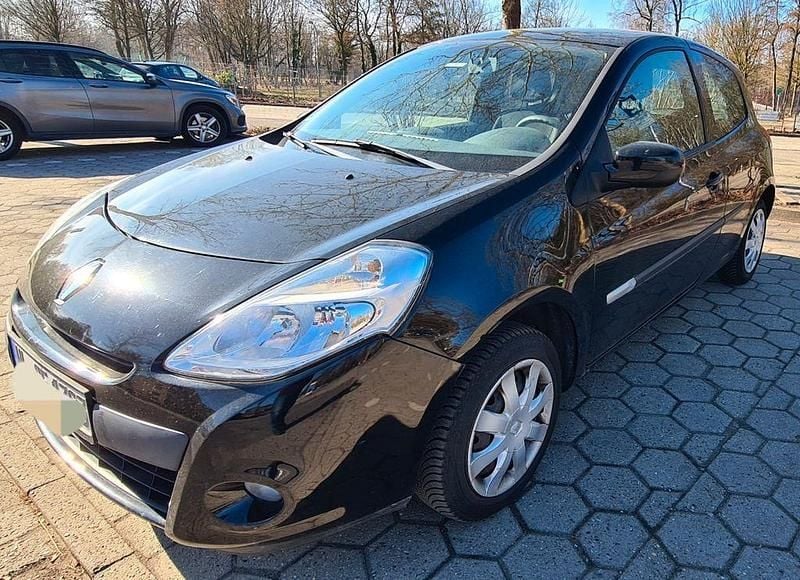 Gebraucht Renault Clio III Collection 75 PS (55 kW) 2013 Schwarz Kleinwagen