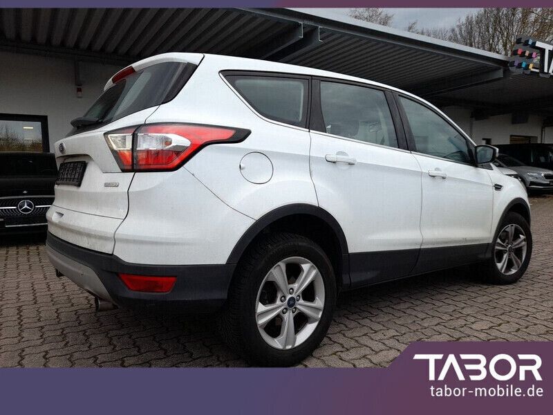 Gebraucht Ford Kuga Trend 120 PS (88 kW) 2018 Weiß SUV
