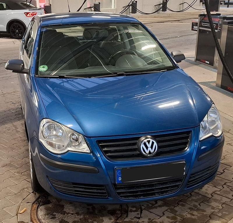 Blau Gebraucht 2007 VW Polo Limousine | 3.499 € (Fairer Preis) - Bild 1/4