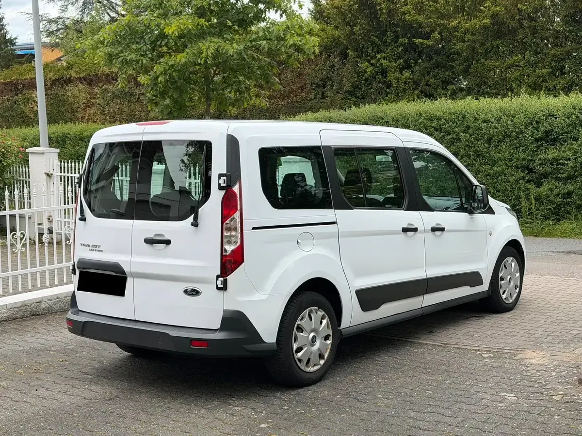Używany Ford Transit Connect 90 KM (66 kW) 2016 Biały Minivan