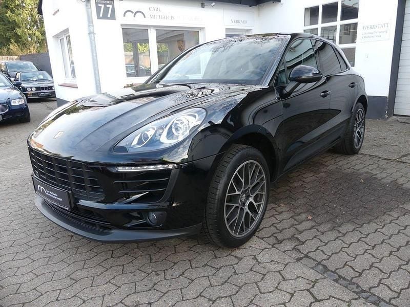 Second-hand Porsche Macan 252 CP (185 kW) 2017 Negru SUV