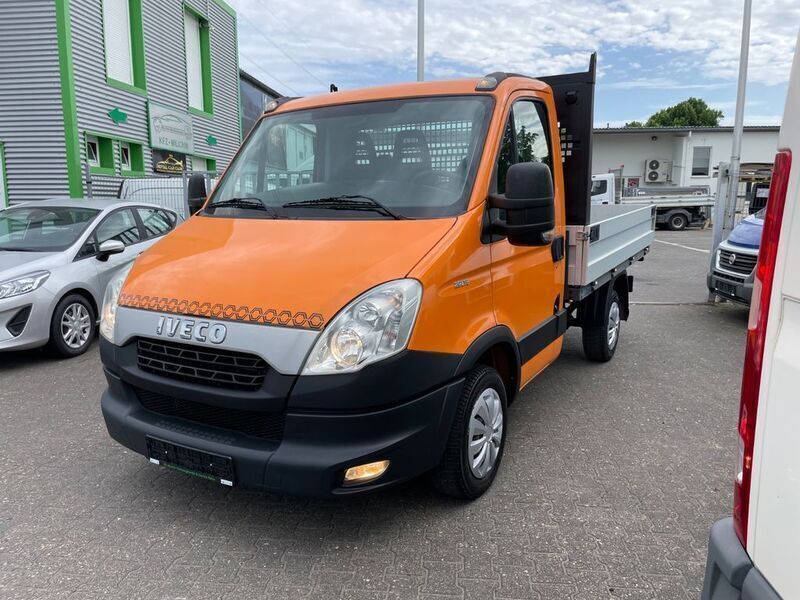 Orange Gebraucht 2014 Iveco Daily Van / Kleinbus | 16.900 € (Fairer Preis) - Bild 1/4
