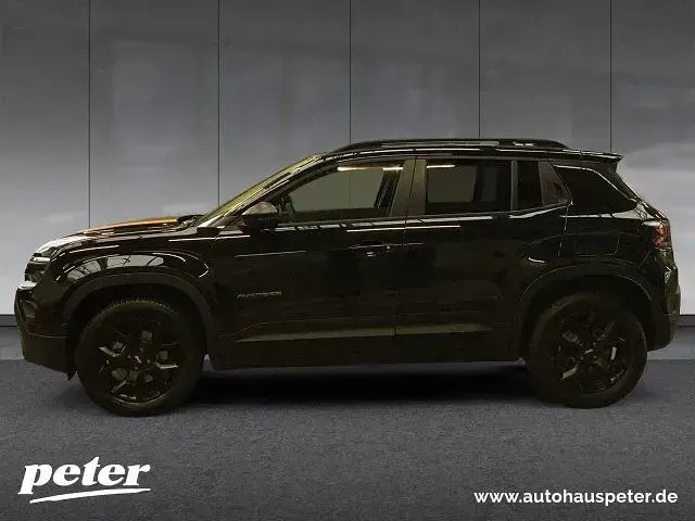Neu Jeep Avenger North 145 PS (106 kW) 2026 Volcano black SUV