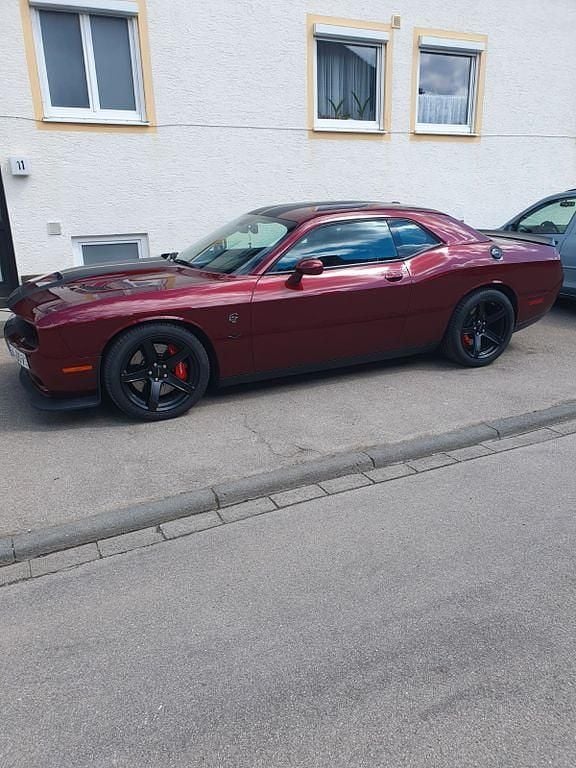 Second-hand Dodge Challenger 717 CP (527 kW) 2017 Roșu Coupe