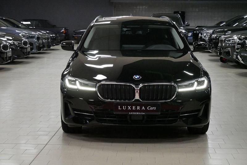 Gebraucht BMW 520 190 PS (139 kW) 2021 Schwarz Kombi