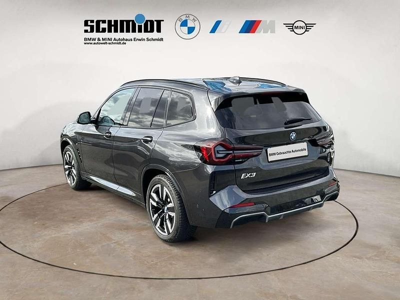 Gebraucht BMW iX3 210 kW (286 PS) 2023 Sophistograu metallic SUV