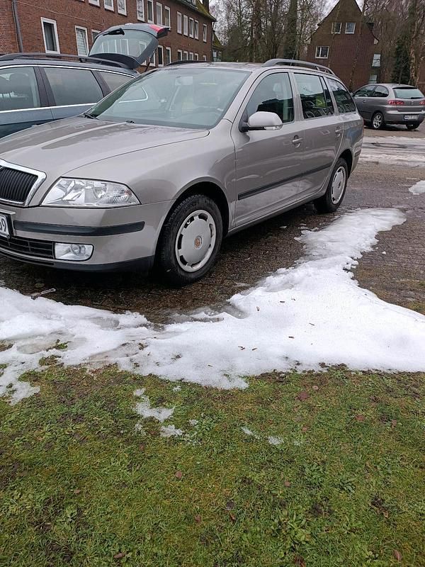Gebraucht Skoda Octavia 102 PS (75 kW) 2007 Beige Kombi