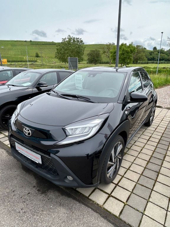 Schwarz Gebraucht 2023 Toyota Aygo Pulse Kleinwagen | 15.850 € (Fairer Preis) - Bild 1/4