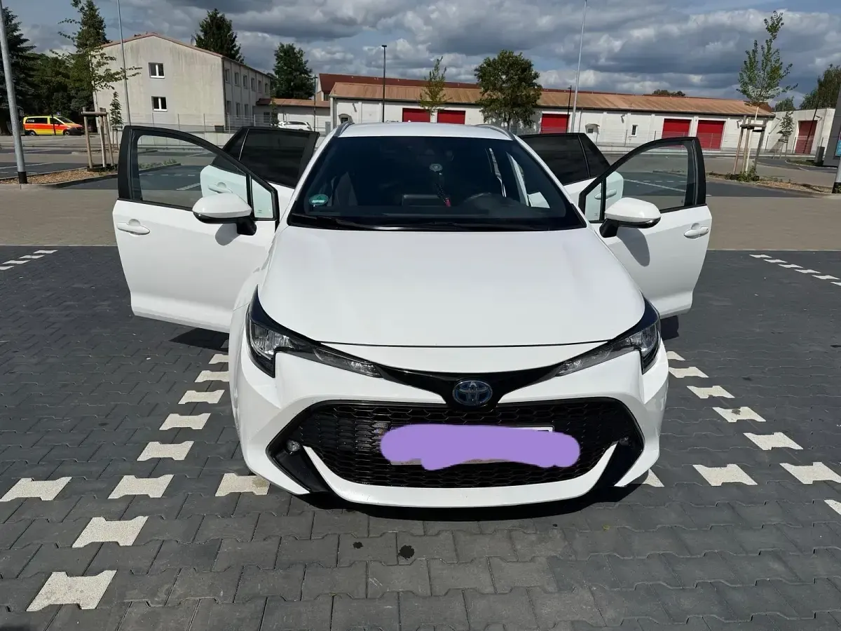 Gebraucht Toyota Corolla Comfort 152 PS (111 kW) 2021 Weiß Kombi