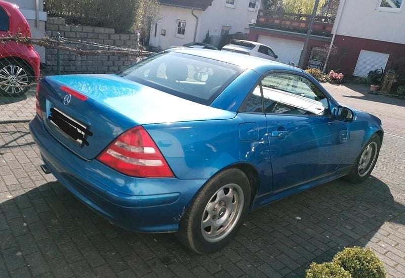 Gebraucht Mercedes 170 163 PS (119 kW) 2003 Blau Cabrio