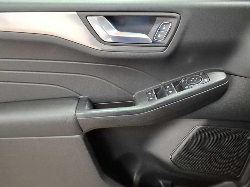 Gebraucht Ford Kuga Titanium 120 PS (88 kW) 2023 Agate black metallic SUV