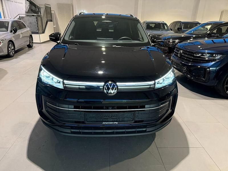 Gebraucht VW Tiguan Goal 150 PS (110 kW) 2025 Schwarz SUV