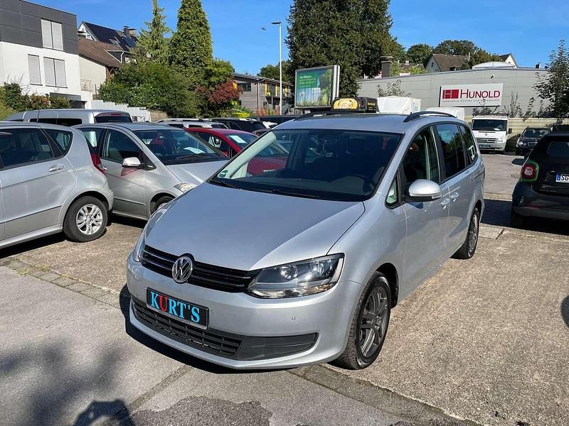 Gebraucht VW Sharan Trendline 116 PS (85 kW) 2017 Reflexsilber metallic Van / Kleinbus