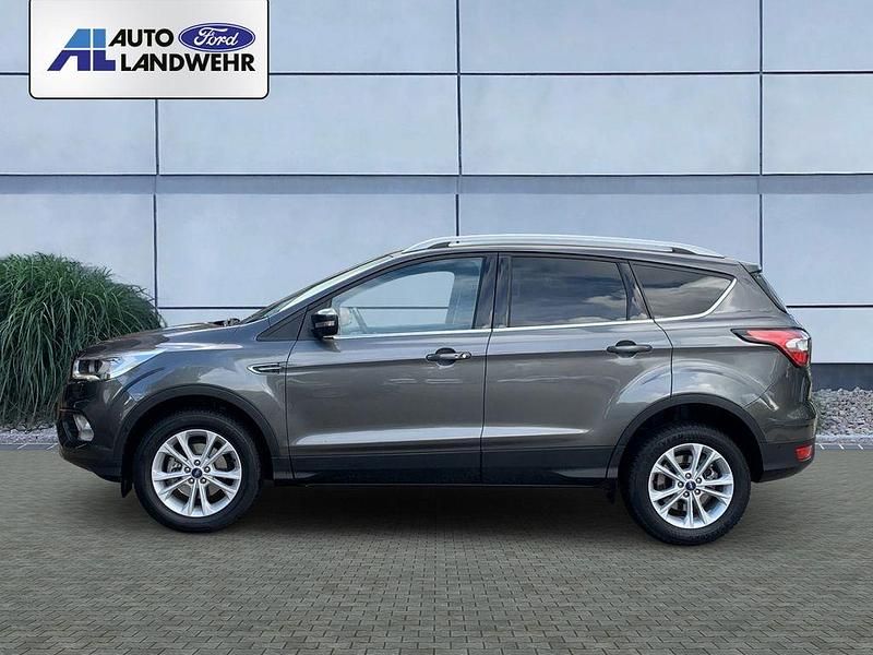 Gebraucht Ford Kuga Titanium 150 PS (110 kW) 2018 Grau SUV