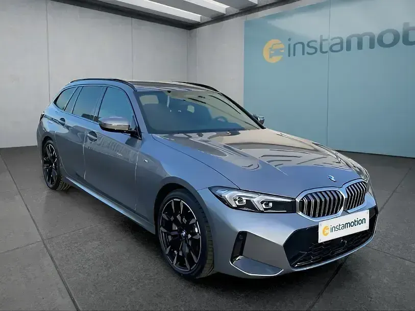 Gebraucht BMW 330 286 PS (210 kW) 2024 Grau Kombi
