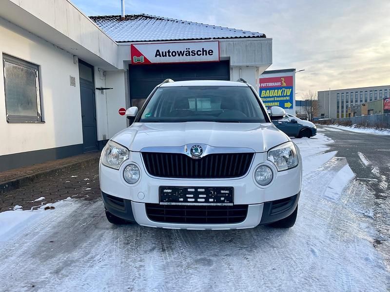 Gebraucht Skoda Yeti 105 PS (77 kW) 2011 Weiß SUV