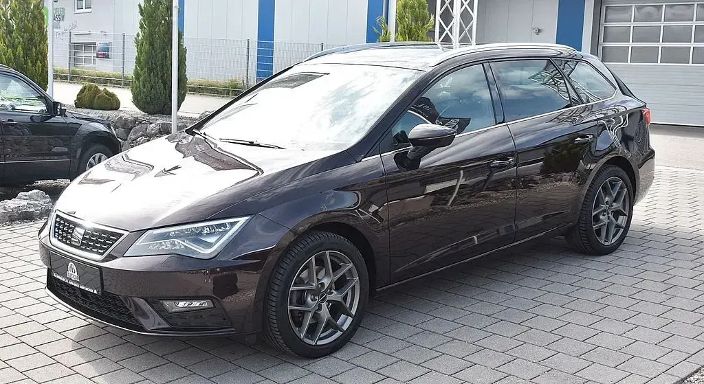 Gebraucht Seat Leon ST XCELLENCE 150 PS (110 kW) 2019 Violet Kombi