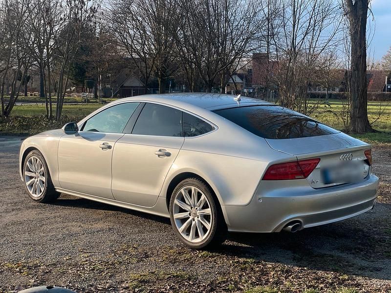 Gebraucht Audi A7 Sportback S-Line 240 PS (176 kW) 2011 Silber Kleinwagen