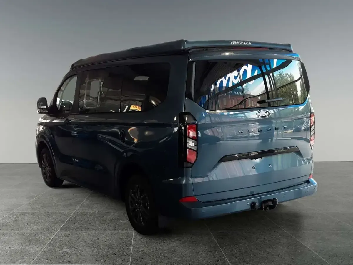 Neu Ford Tourneo Custom Nugget 150 PS (110 kW) 2025 Chromablau metallic Van
