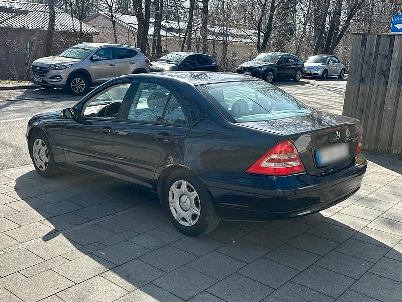 Gebraucht Mercedes C200 2003 Blau Limousine