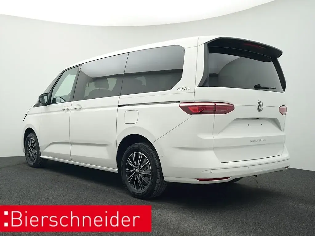 Gebraucht VW Multivan Goal 150 PS (110 kW) 2025 Weiß Van / Kleinbus