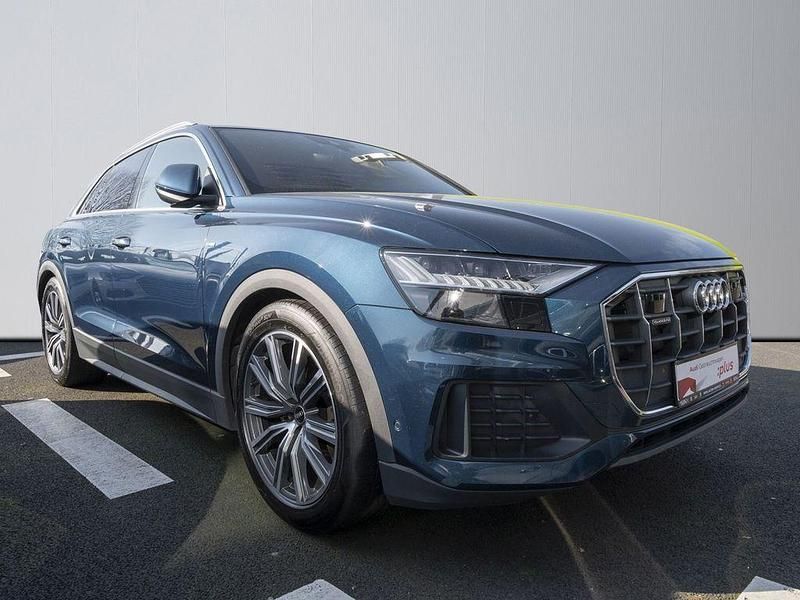 Gebraucht Audi Q8 S-Line 286 PS (210 kW) 2021 Galaxisblau metallic SUV