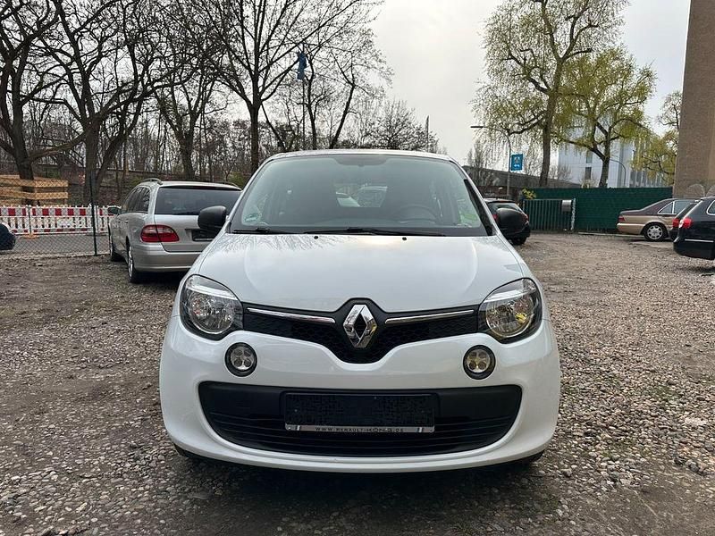 Gebraucht Renault Twingo Life 69 PS (50 kW) 2016 Weiß Kleinwagen