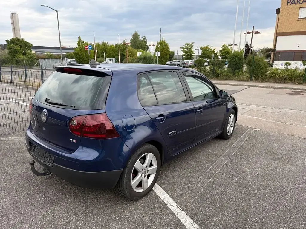 Gebraucht VW Golf VI United 140 PS (102 kW) 2008 Blau Kleinwagen