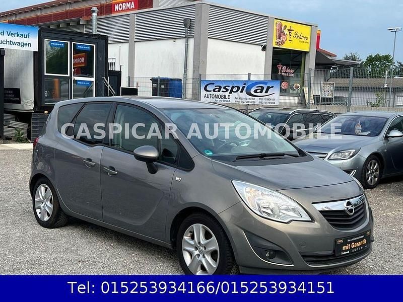 Muskat grau/muskat braun(m2) Gebraucht 2011 Opel Meriva Van / Kleinbus | 3.590 € (Etwas zu teuer) - Bild 1/4