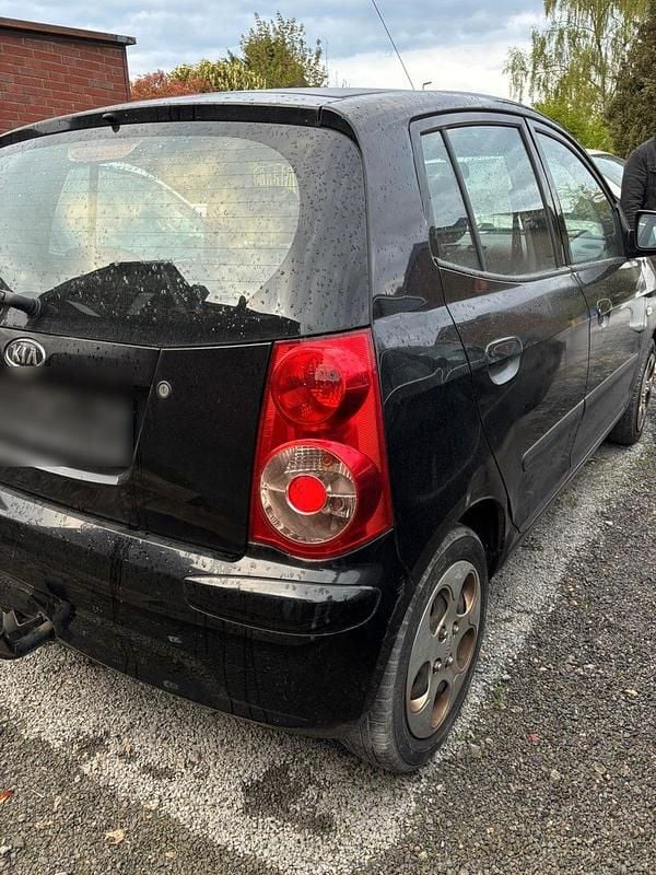 Second-hand Kia Picanto 65 CP (47 kW) 2008 Negru Hatchback