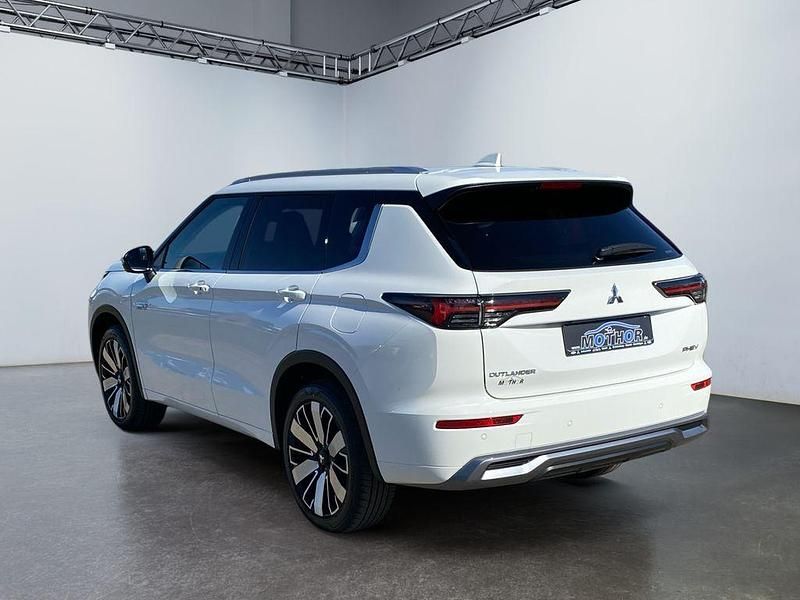Gebraucht Mitsubishi Outlander P-HEV Top 306 PS (225 kW) 2025 Weiß SUV