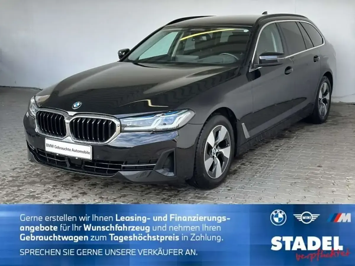 Gebraucht BMW 520 190 PS (139 kW) 2020 Schwarz uni Kombi