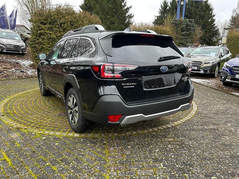 Neu Subaru Outback Platinum 169 PS (124 kW) 2026 Schwarz Limousine
