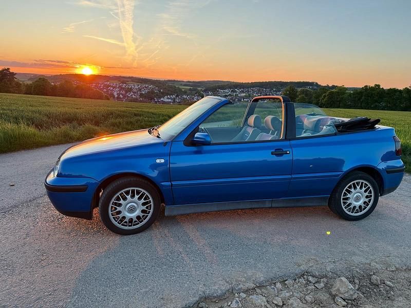 Gebraucht VW Golf Cabriolet 101 PS (74 kW) 2000 Blau Cabrio