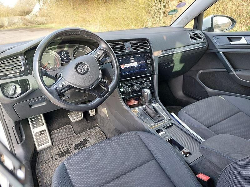 Gebraucht VW Golf VIII United 133 PS (97 kW) 2020 Weiß Kombi
