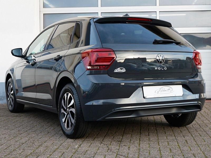 Gebraucht VW Polo Active 95 PS (69 kW) 2021 Grau Kleinwagen