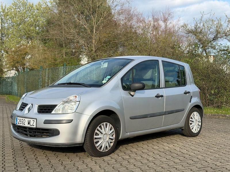 Używany Renault Modus Authentique 75 KM (55 kW) 2007 Srebrny Minivan