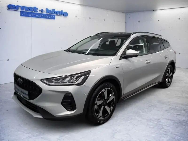 Silber Gebraucht 2024 Ford Focus Active X Limousine | 27.980 € (Fairer Preis) - Bild 1/4