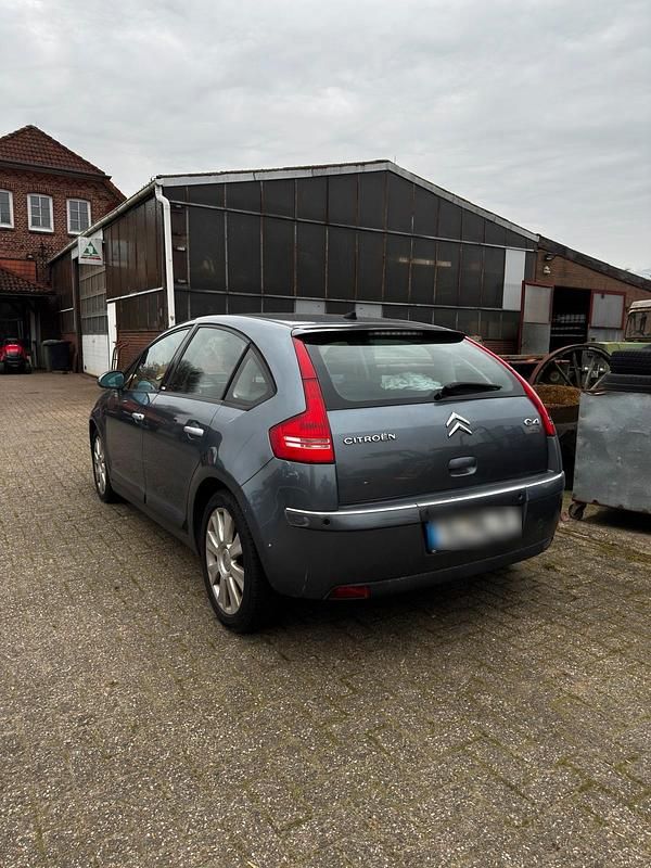Gebraucht Citroën C4 109 PS (80 kW) 2005 Andere farben Limousine