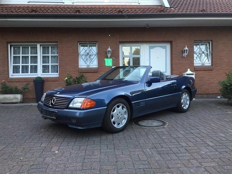Blau Gebraucht 1993 Mercedes SL320 Cabrio | 20.900 € - Bild 1/4