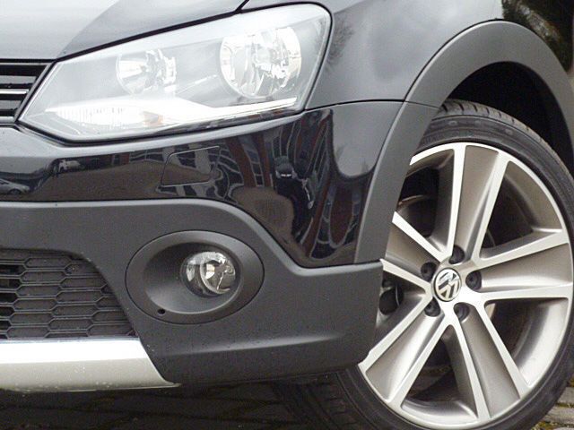Gebraucht VW Polo Cross 90 PS (66 kW) 2013 Schwarz Kleinwagen