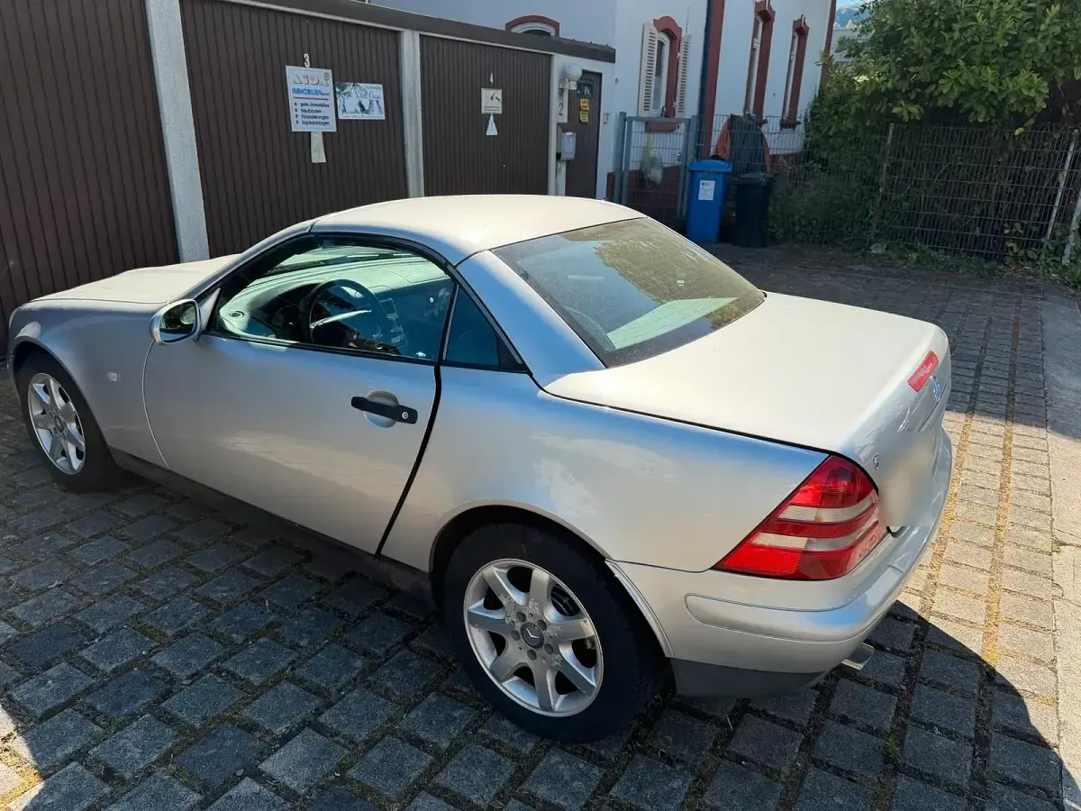 Gebraucht Mercedes SLK200 136 PS (100 kW) 1997 Silber Cabrio