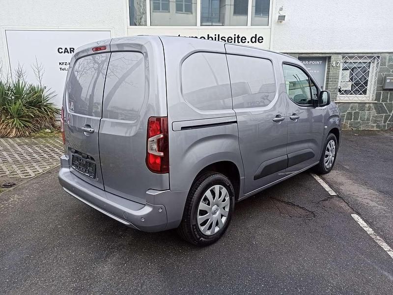 Gebraucht Opel Combo Edition 76 PS (55 kW) 2019 Kontrast grau/quarz silber Van / Kleinbus