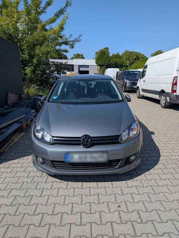 Grau Gebraucht 2012 VW Golf VI R-line Kleinwagen | 5.000 € (Guter Preis) - Bild 1/4