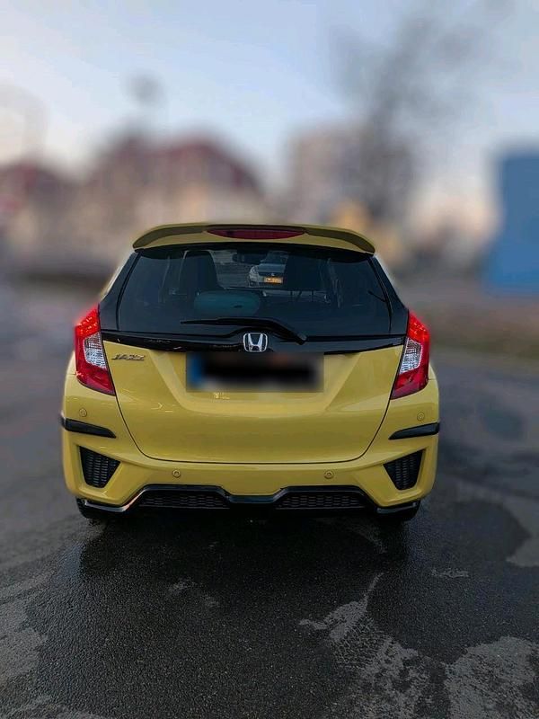Gebraucht Honda Jazz Elegance 100 PS (73 kW) 2015 Gelb Kleinwagen