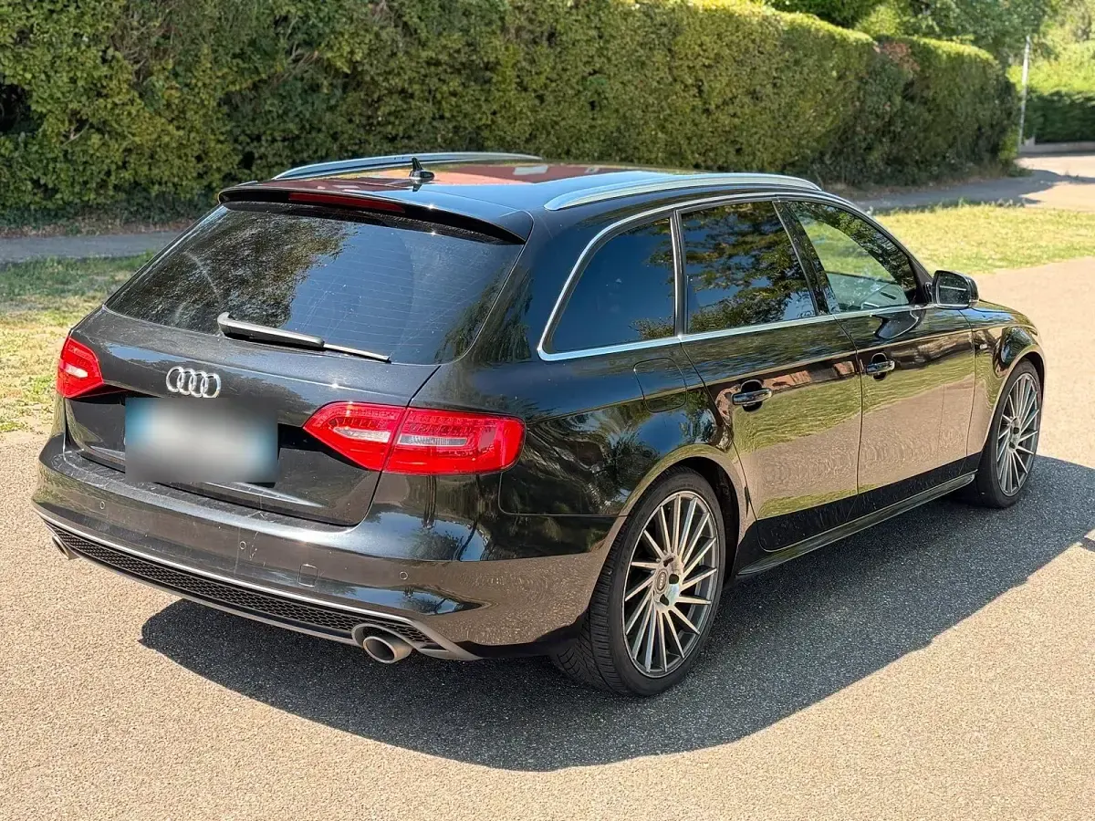 Gebraucht Audi A4 S-Line 245 PS (180 kW) 2012 Schwarz Kombi