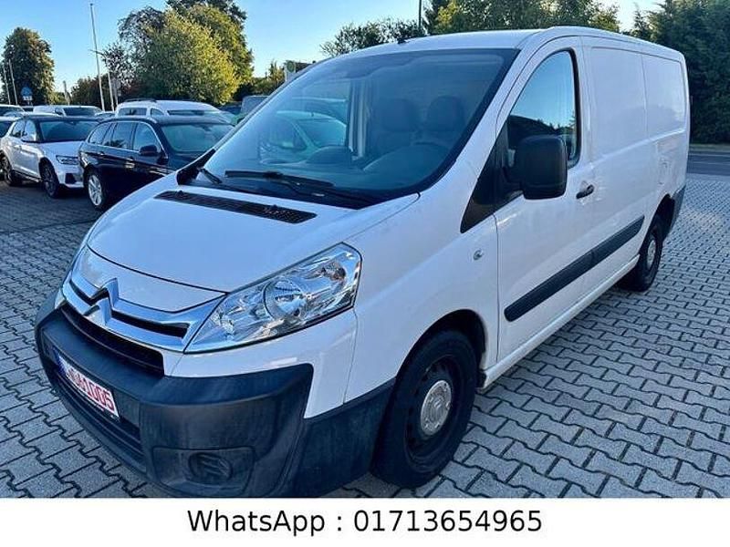Weiss Gebraucht 2015 Citroën Jumpy Van / Kleinbus | 7.735 € (Guter Preis) - Bild 1/4
